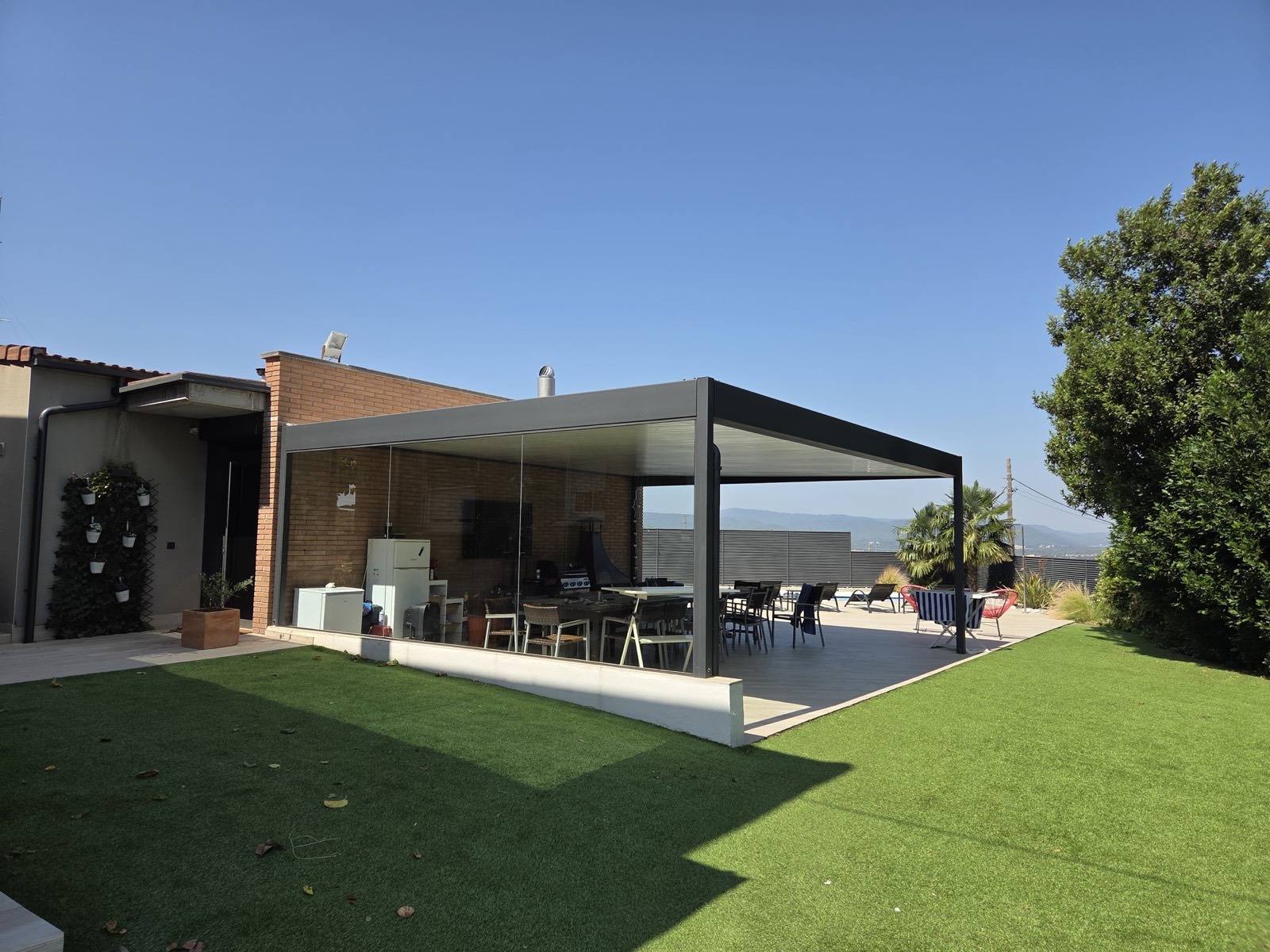 Pérgola acristalada en Noguers